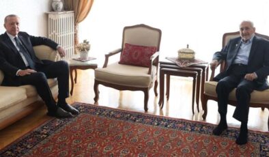 Cumhurbaşkanı Erdoğan, Oğuzhan Asiltürk ile görüşmesine ilişkin bilgi verdi: İttifak meselesini konuştuk