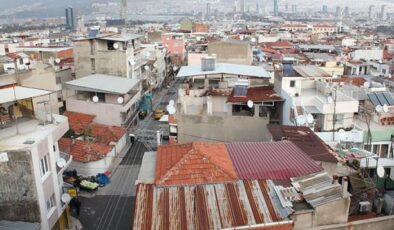 İzmir’in göbeğindeki mahalle, yıllardır doğal gaz bekliyor