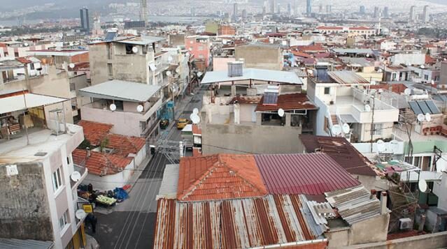 İzmir’in göbeğindeki mahalle, yıllardır doğal gaz bekliyor