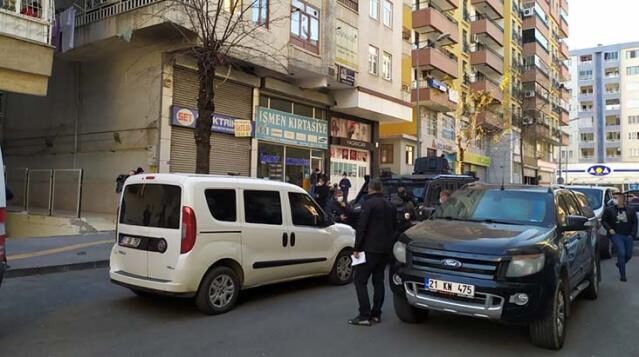 Son Dakika: Diyarbakır’da avukatlık bürosunda 3 kişi ölü bulundu! Doğal gaz sızıntısına bağlı zehirlenme şüphesi üzerinde duruluyor