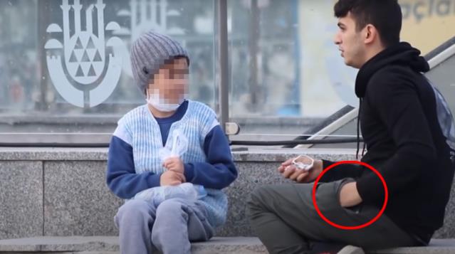 Youtuber Fariz'in duygu sömürüsüne alet ettiği çocuk konuştu! O paralar da sahteymiş
