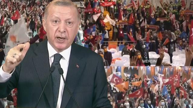 Cumhurbaşkanı Erdoğan'a kongreye damga vuran sözler: Bu lezbiyenlerin mezbiyenlerin dediklerine takılmayalım