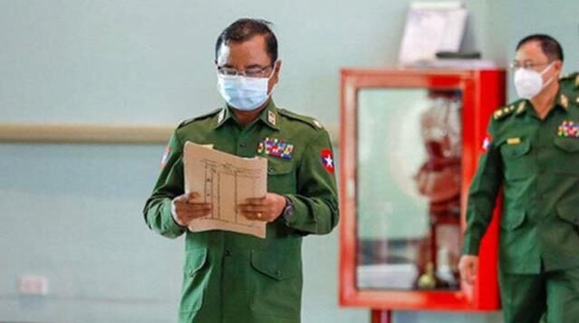 Yönetime el koyan Myanmar ordusu haziran ayına kadar tüm uçuşları askıya aldı