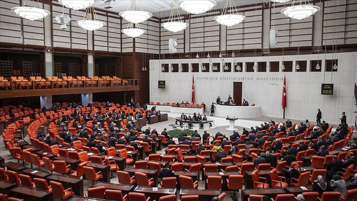 Anayasa Komisyonu Başkanı Bozdağ: Bin 347 milletvekili fezlekesi inceleniyor #1