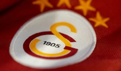 Galatasaray üyeleri, kulüp yönetimini eleştirerek İstanbul Sözleşmesi ilanı verdi