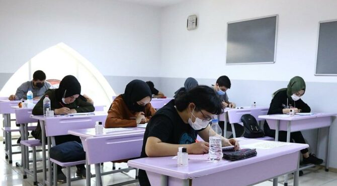 Liselerde yüz yüze sınavlar için tarih belli oldu
