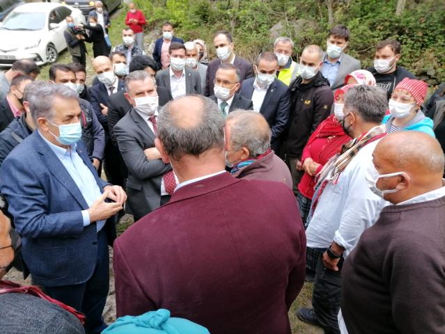 AK Parti'li vekiller İkizdere'deki taş ocağıyla ilgili yöre halkıyla görüştü