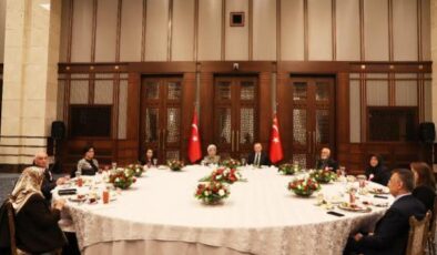 Son dakika: Erdoğan, şehit aileleriyle iftar yaptı