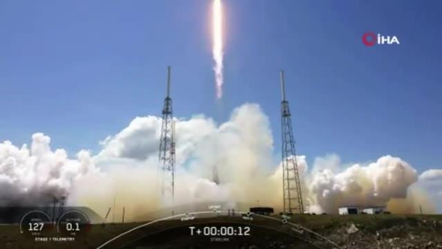 - SpaceX, 60 adet Starlink uydusunu daha yörüngeye başarılı şekilde yolladı