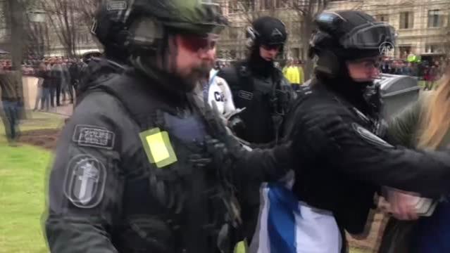 Son dakika gündem: Finlandiya'daki 1 Mayıs gösterilerine polis müdahalesi