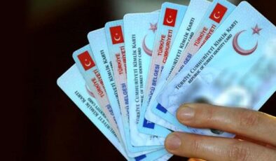 Bir dönem sona eriyor! Türkiye’den KKTC’ye giden vatandaşlar eski kimliklerle giriş yapamayacak