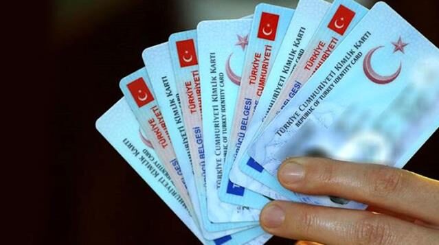 Bir dönem sona eriyor! Türkiye’den KKTC’ye giden vatandaşlar eski kimliklerle giriş yapamayacak