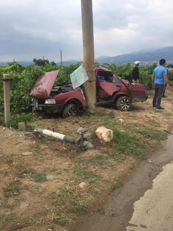 Son dakika haberleri | Elektrik direğine çarpan otomobil sürücüsü hayatını kaybetti