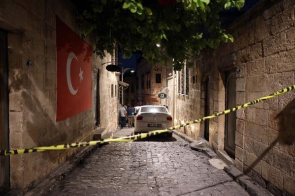 Son dakika haberleri | Polisin 'dur' ihtarına uymayıp ateş açtılar: 1'i polis 5 yaralı