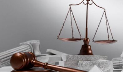 Hukuki Yolculuğunuzda Rehberiniz İzmir’de Avukat Seçiminin Püf Noktaları