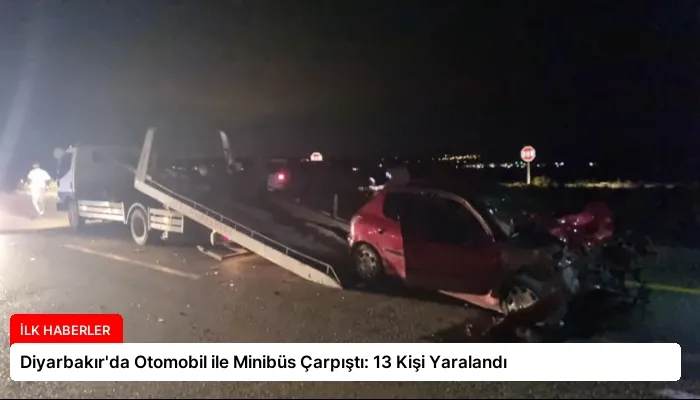 Diyarbakır’da Otomobil ile Minibüs Çarpıştı: 13 Kişi Yaralandı