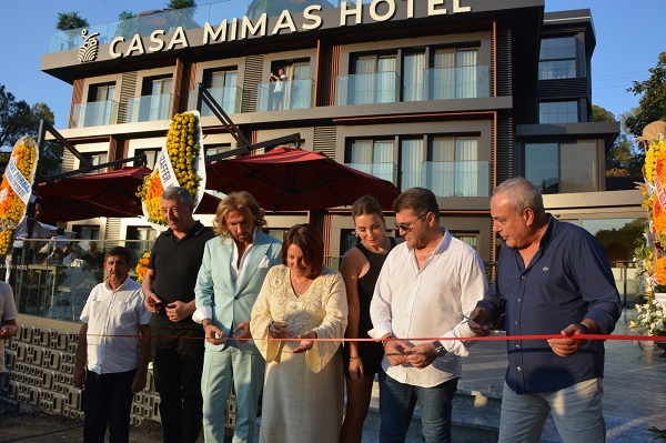 Casa Mimas Hotel, eşsiz mimarisi ile Karaburun’da açıldı