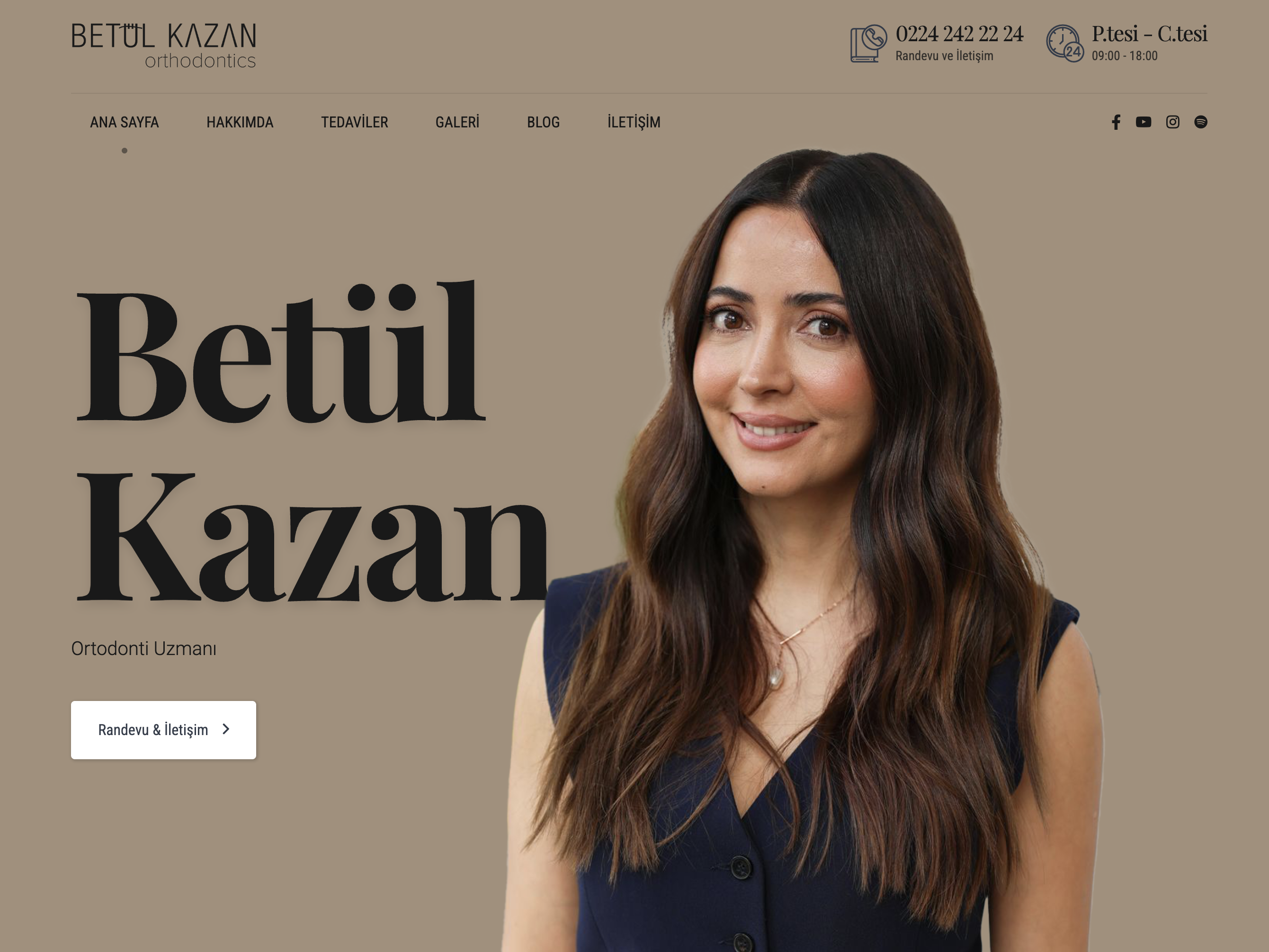 Uzm. Dt. Betül Kazan: Bursa’da Şeffaf Plak Tedavisi ile Estetik ve Konforlu Diş Düzenlemeleri
