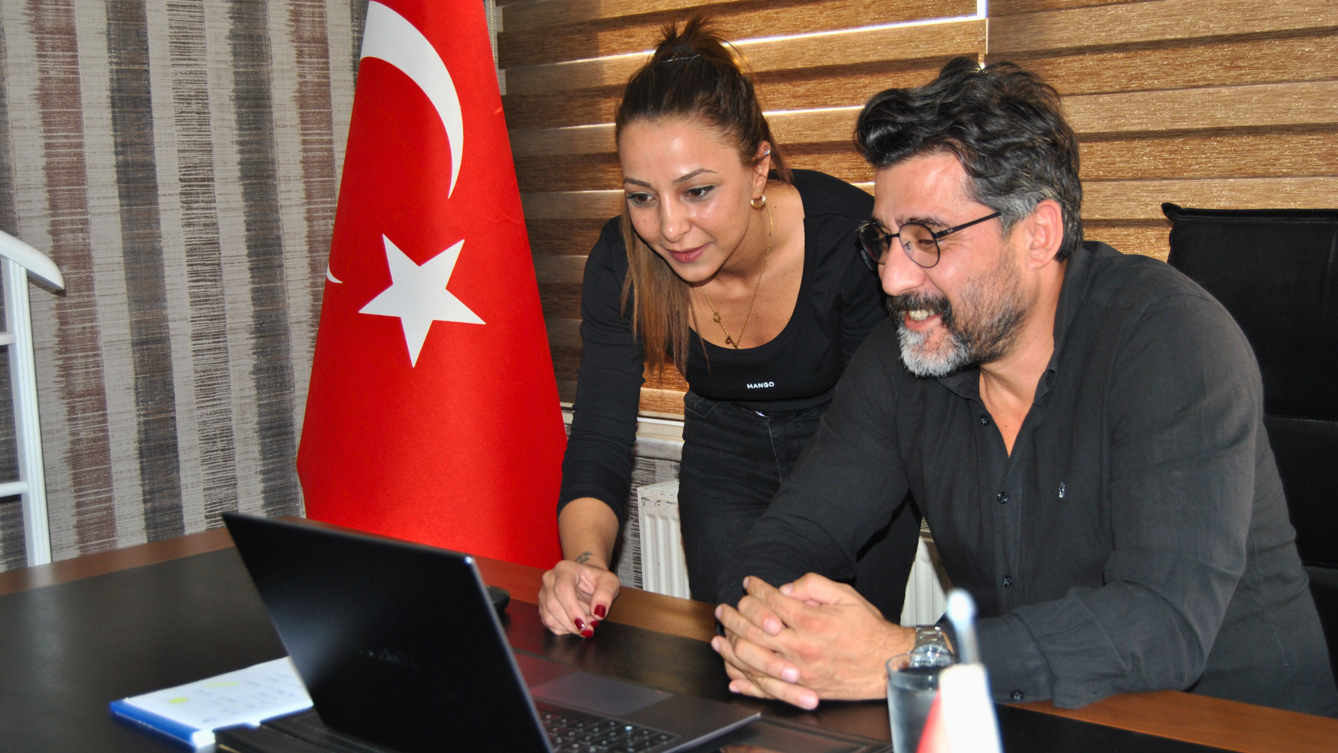 Ali Aksoy: Hayatın Tesadüfleriyle Şekillenen Bir Başarı Hikayesi