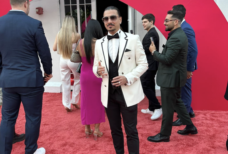 Babrak (Music) Zafarmal: TikTok Üzerinden Küresel Yardım Hareketleri Yaratıyor