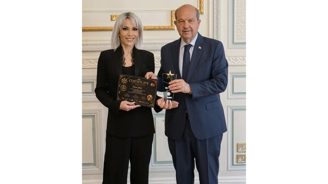 DİLBİLİMCİ DERYA ŞAHİN’E LONDRA’DA ULUSLARARASI BAŞARI ÖDÜLÜ
